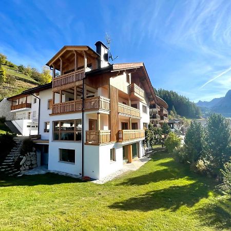 Ciasa De Zeno Aparthotel La Valle Exterior photo