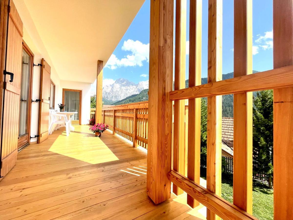 Ciasa De Zeno Aparthotel La Valle Exterior photo