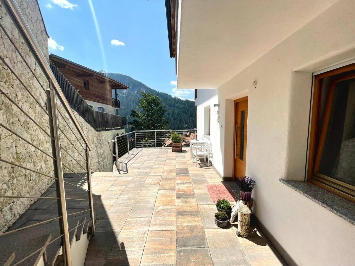 Ciasa De Zeno Aparthotel La Valle Exterior photo