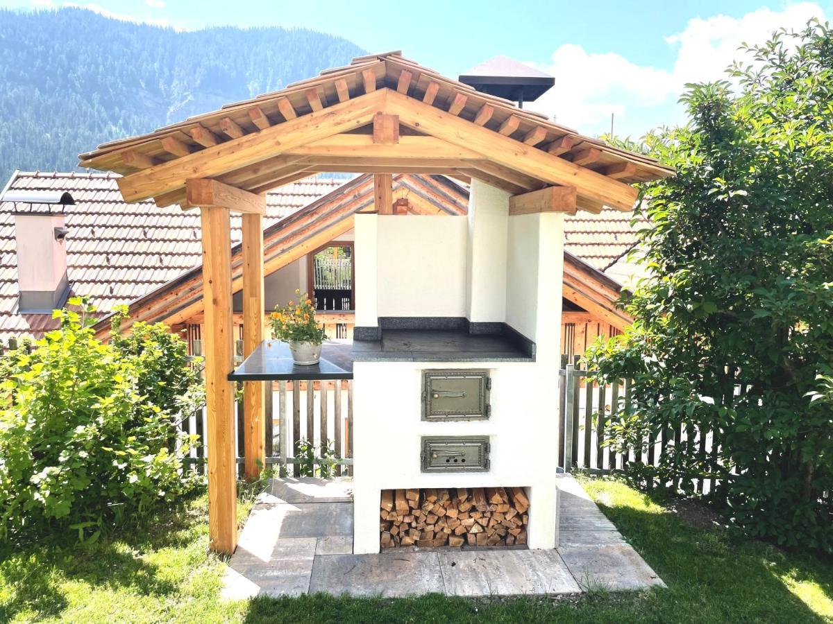 Ciasa De Zeno Aparthotel La Valle Exterior photo